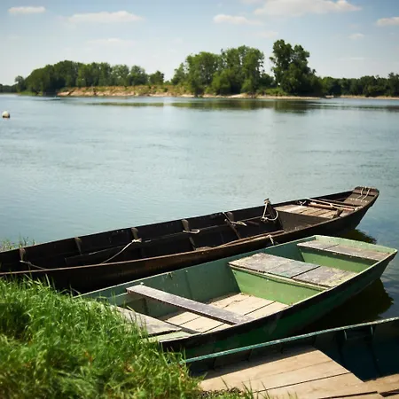 De La Loire 3*