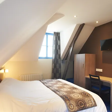 Szálloda De La Loire 3*